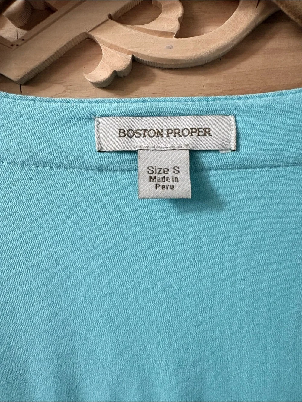 Boston Proper Aqua Ruched Scoop-Neck Top - Size S - EUC